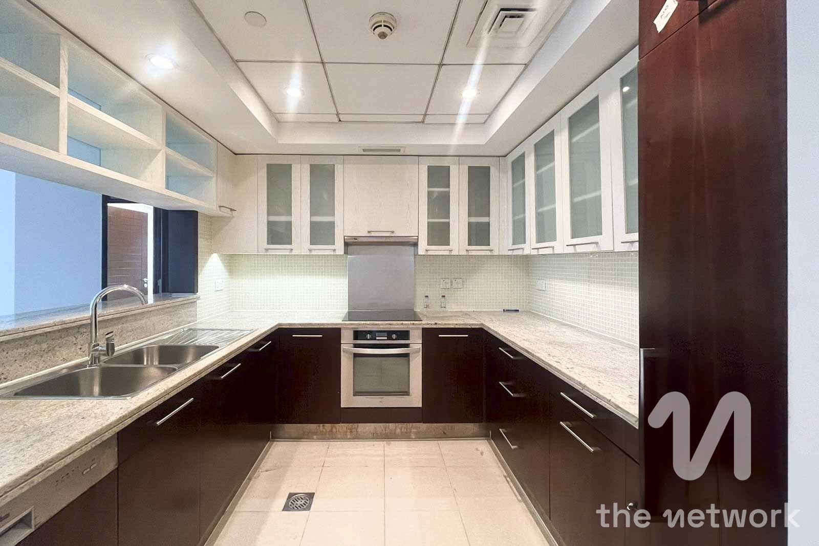 High Floor | Unfurnished | Lake Views — Boulevard Central Tower 1