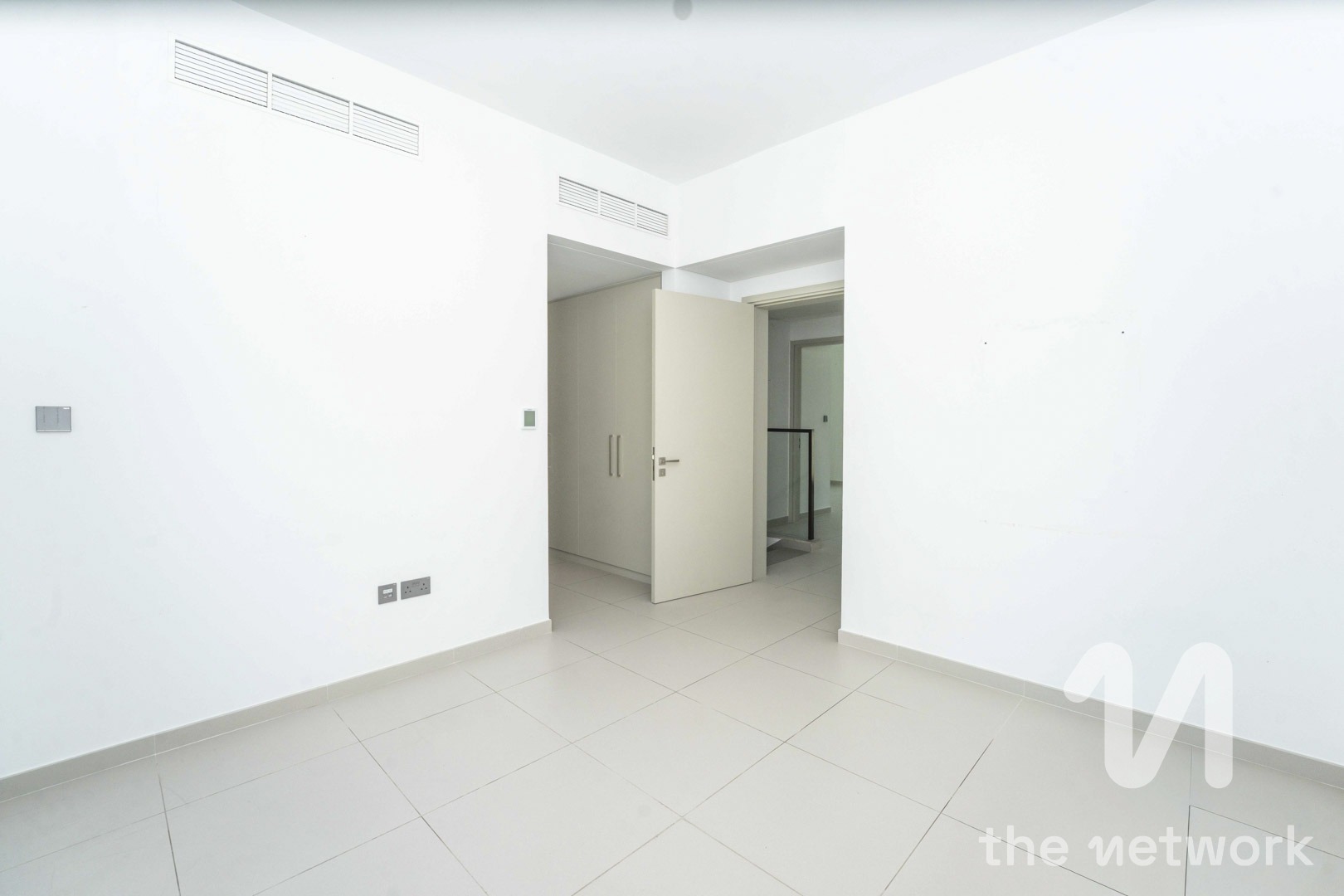 Vacant in October | Family Area | Next to pool — Sun