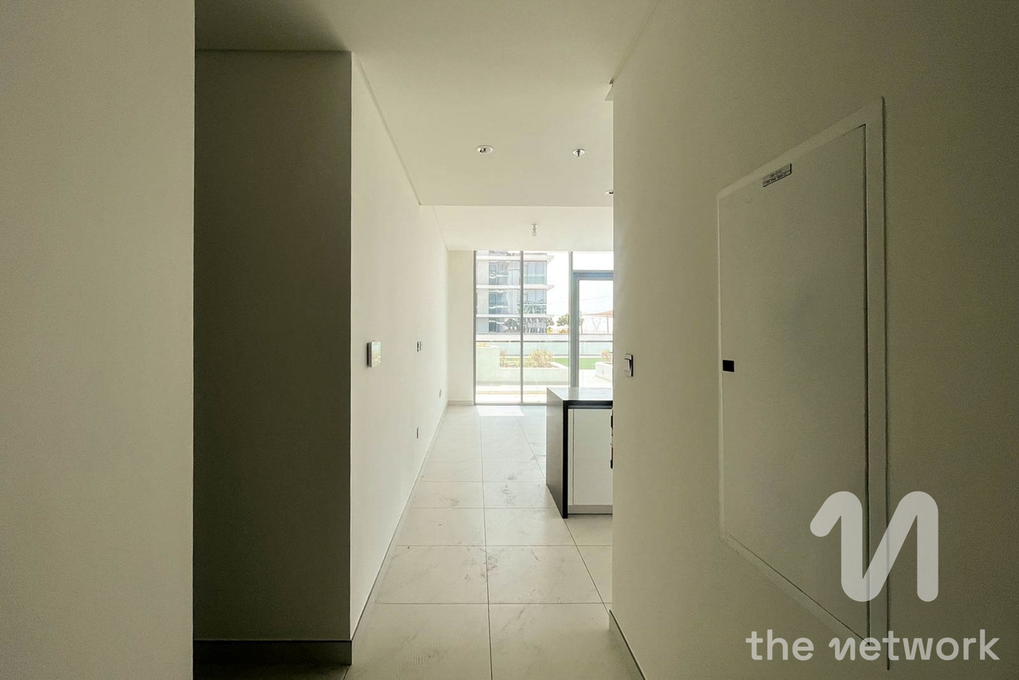 Large Layout | Skyline Views | Full Privacy — Arjan