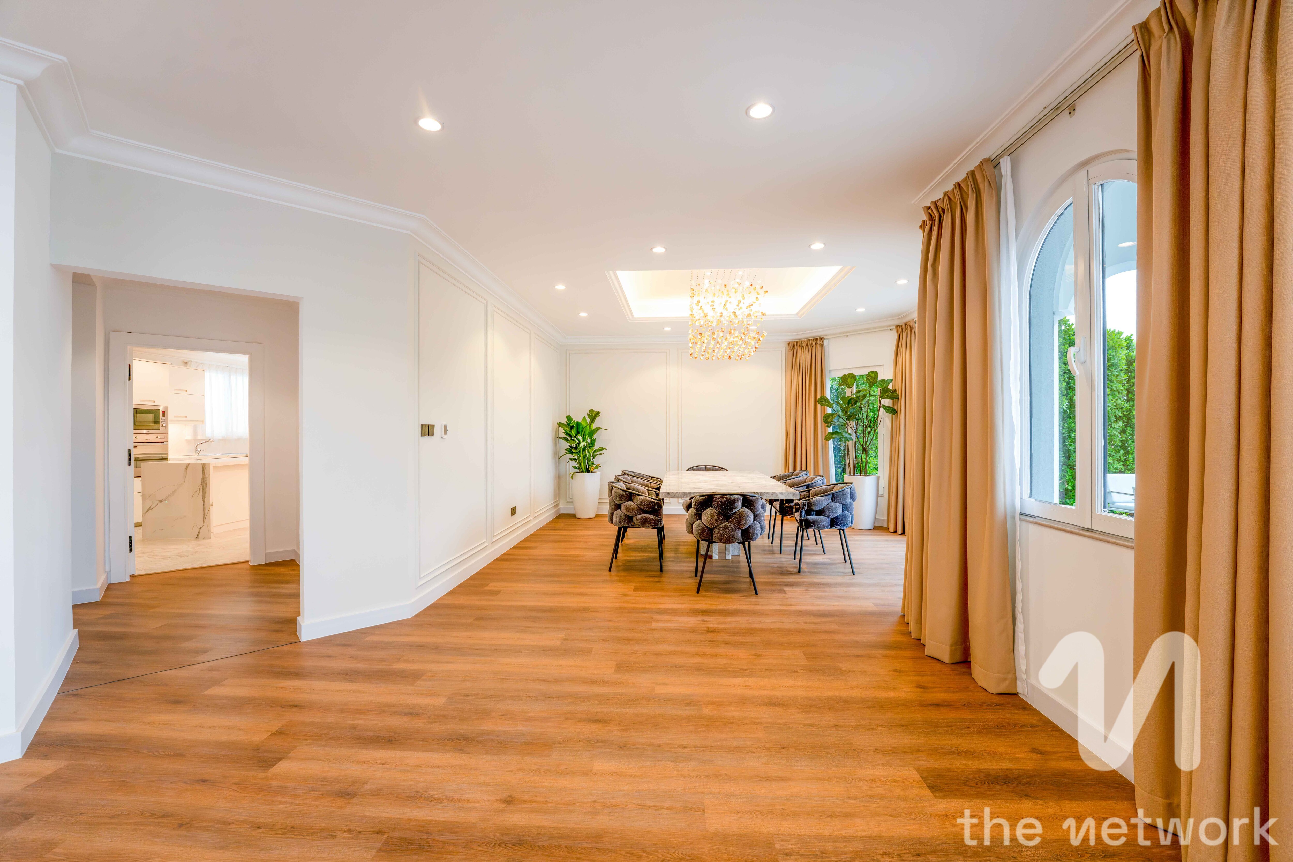 Upgraded 4 BR | Fully Furnished | Sea Views — Garden Homes Frond C