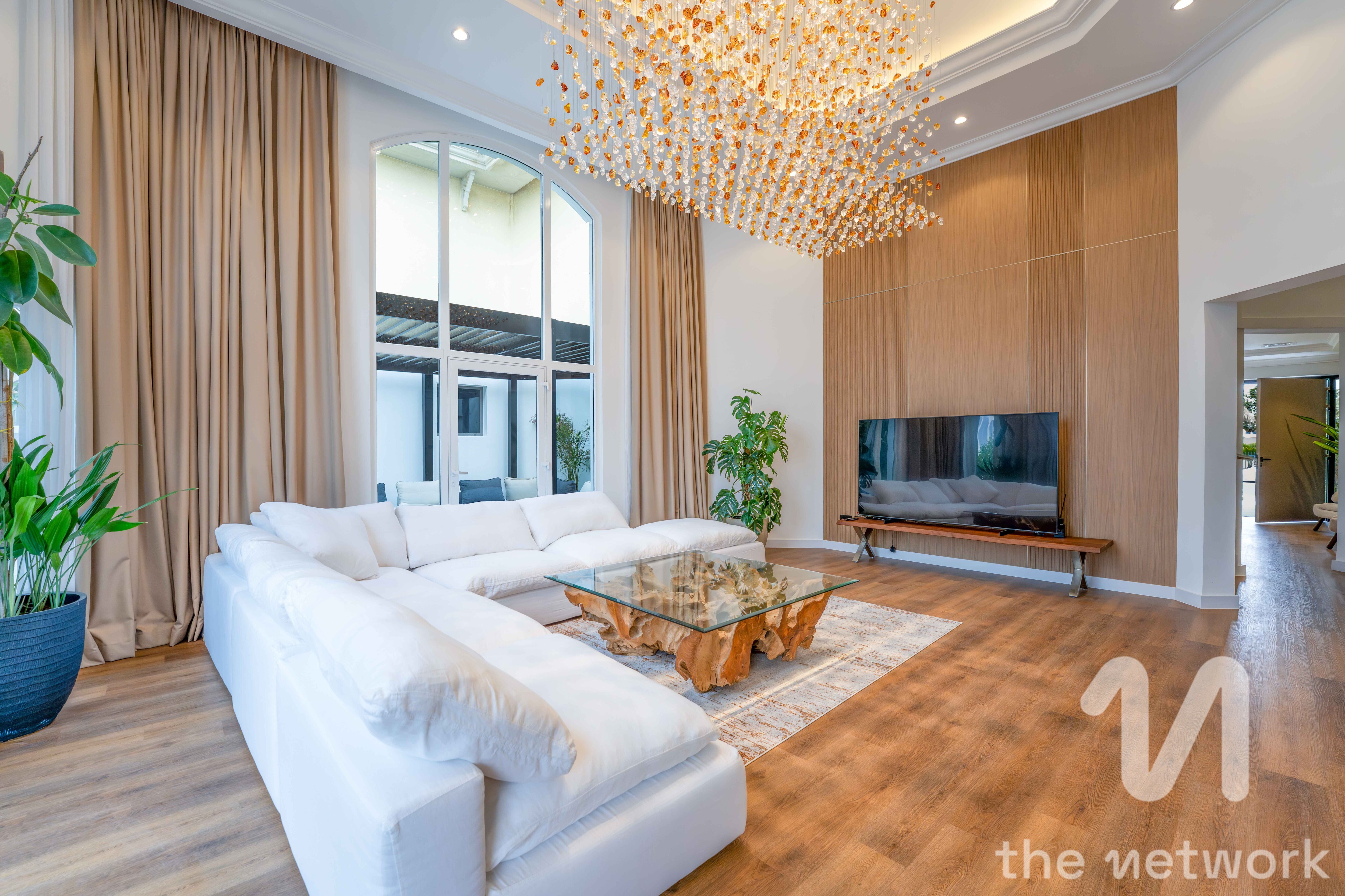 Upgraded 4 BR | Fully Furnished | Sea Views — Garden Homes Frond C