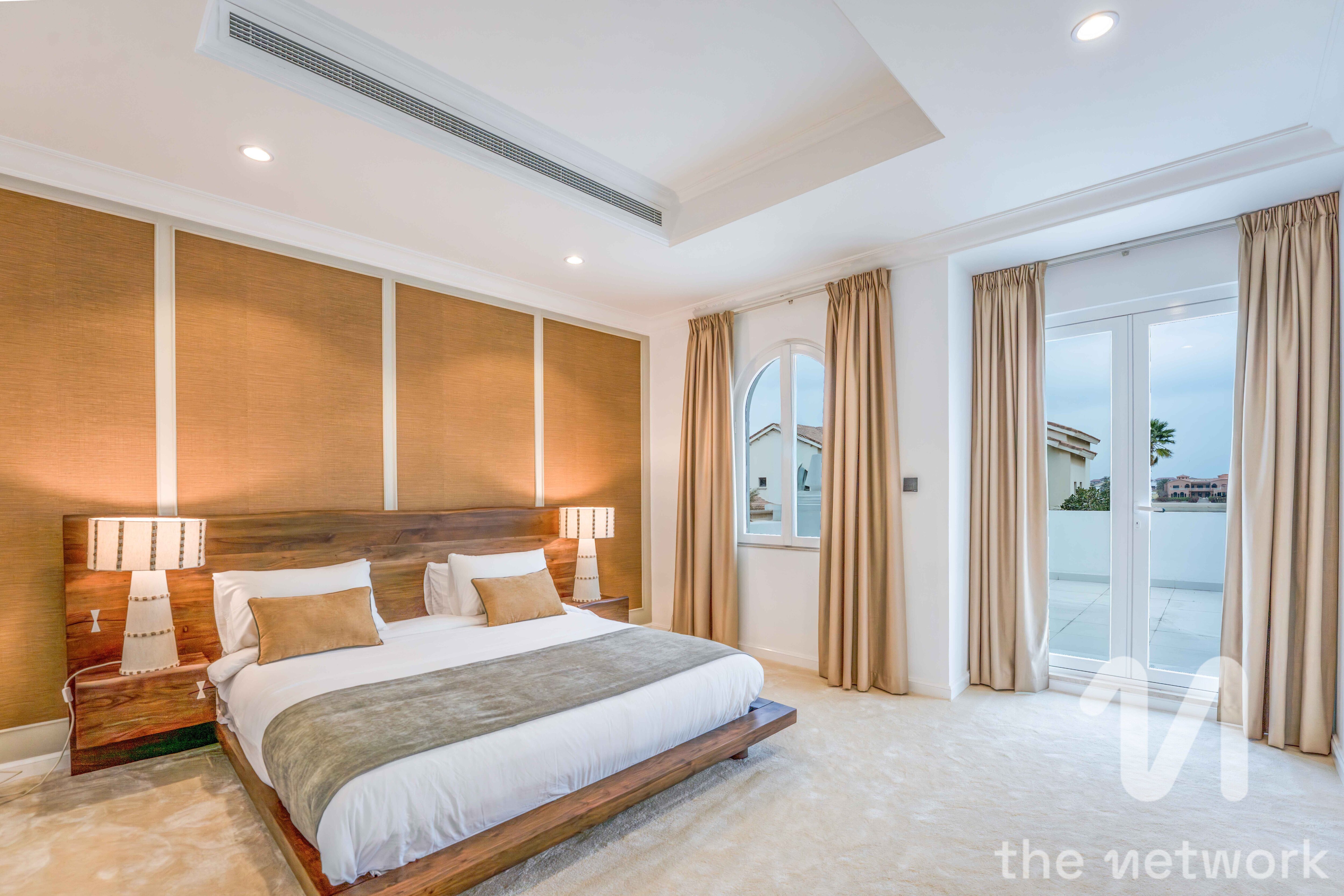 Upgraded 4 BR | Fully Furnished | Sea Views — Garden Homes Frond C