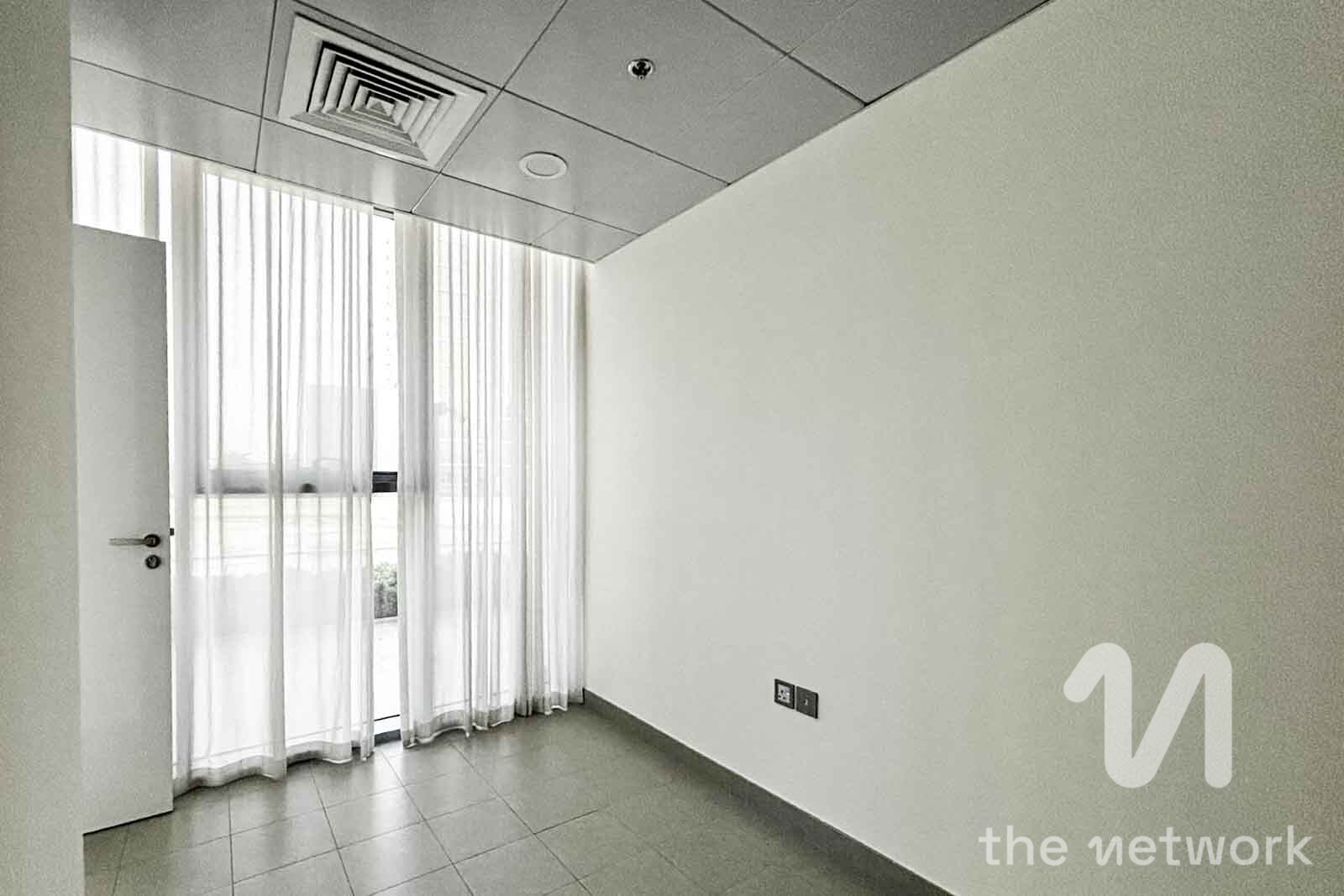 Brand New | Full Lagoon View | 3 Beds with Maid — Residences 6
