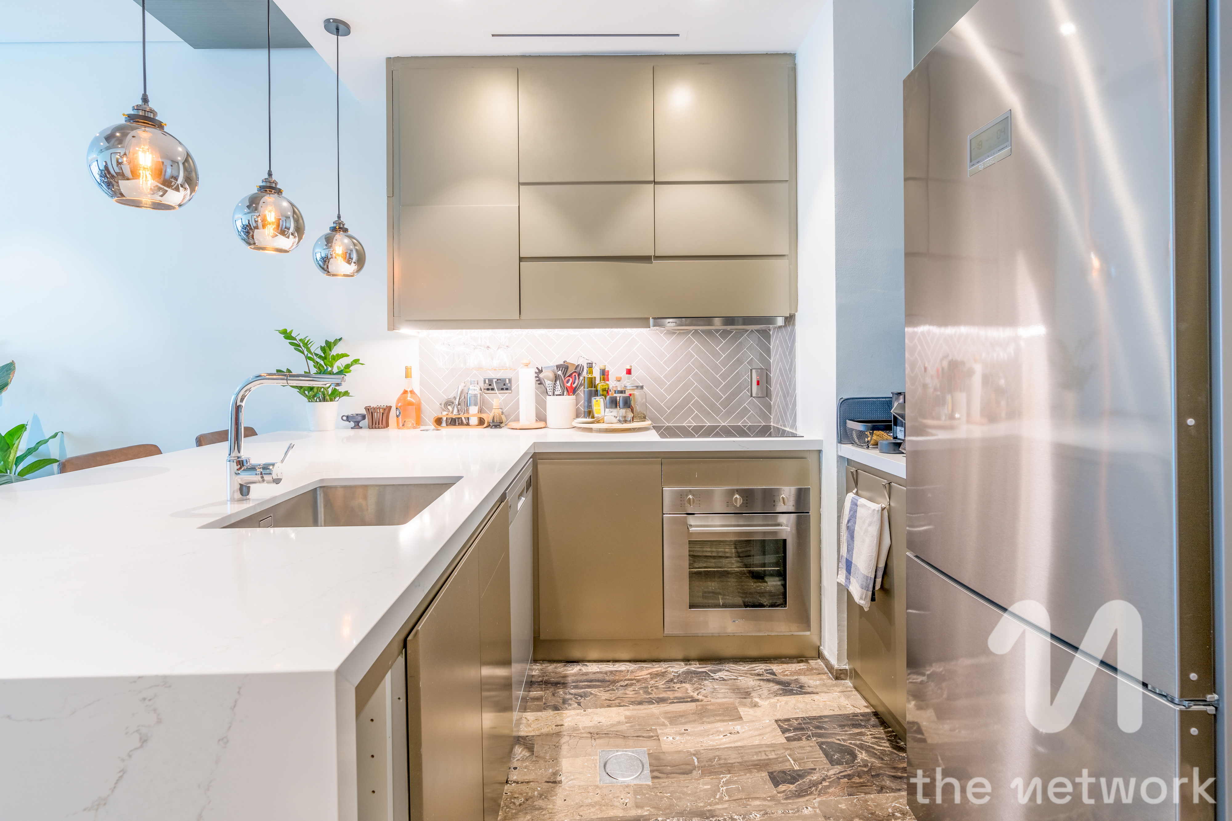 Upgraded | High Floor | Fendi Furnished — Damac Heights