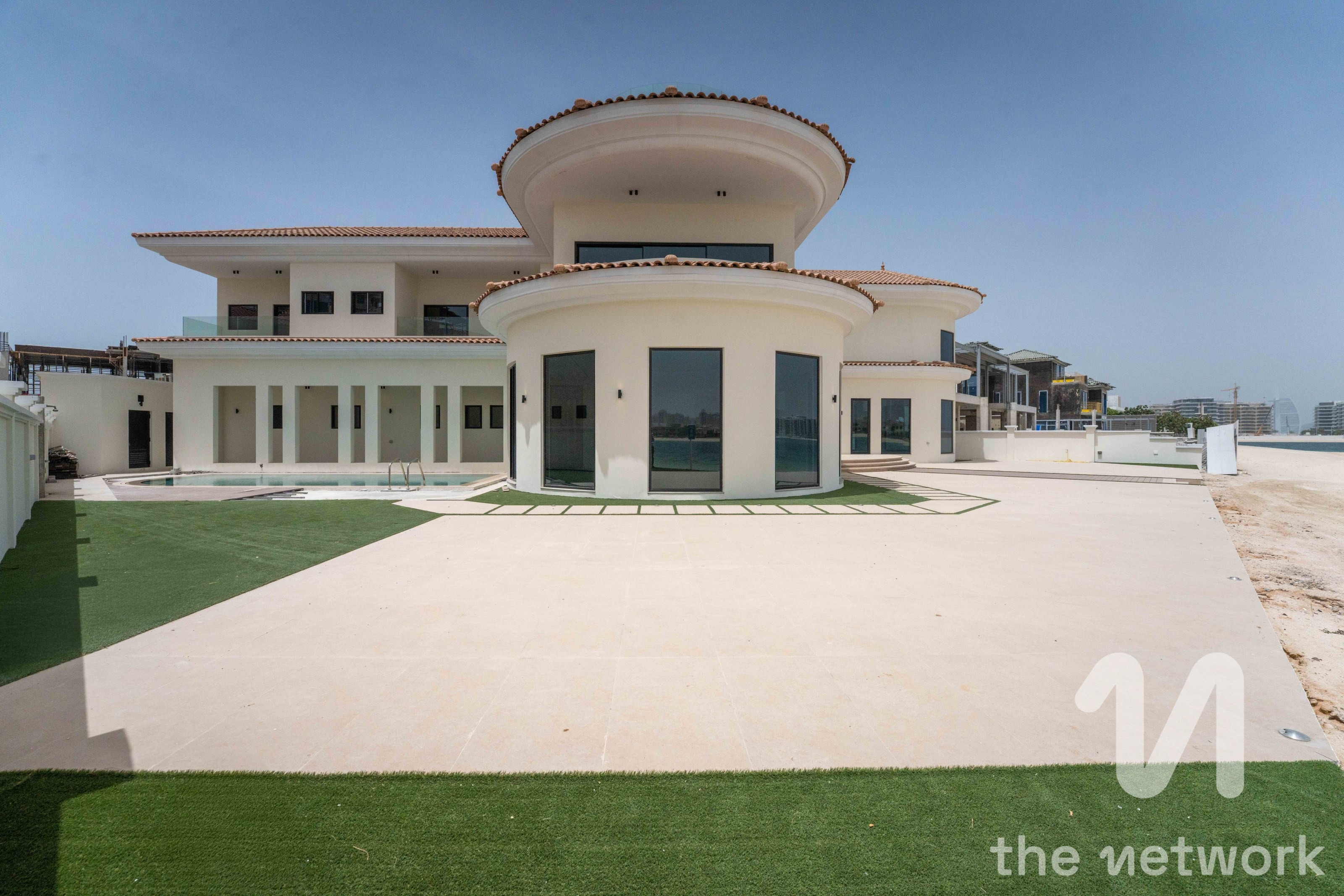 Upgraded | Close to Tip Location | Beach Access — Signature Villas Frond D