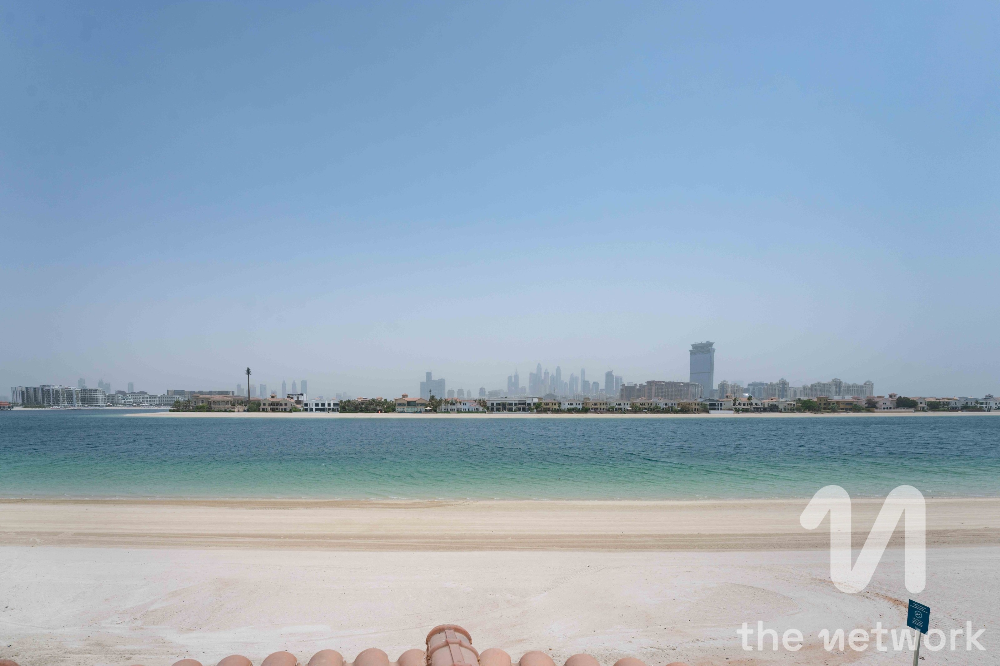 Upgraded | Close to Tip Location | Beach Access — Signature Villas Frond D