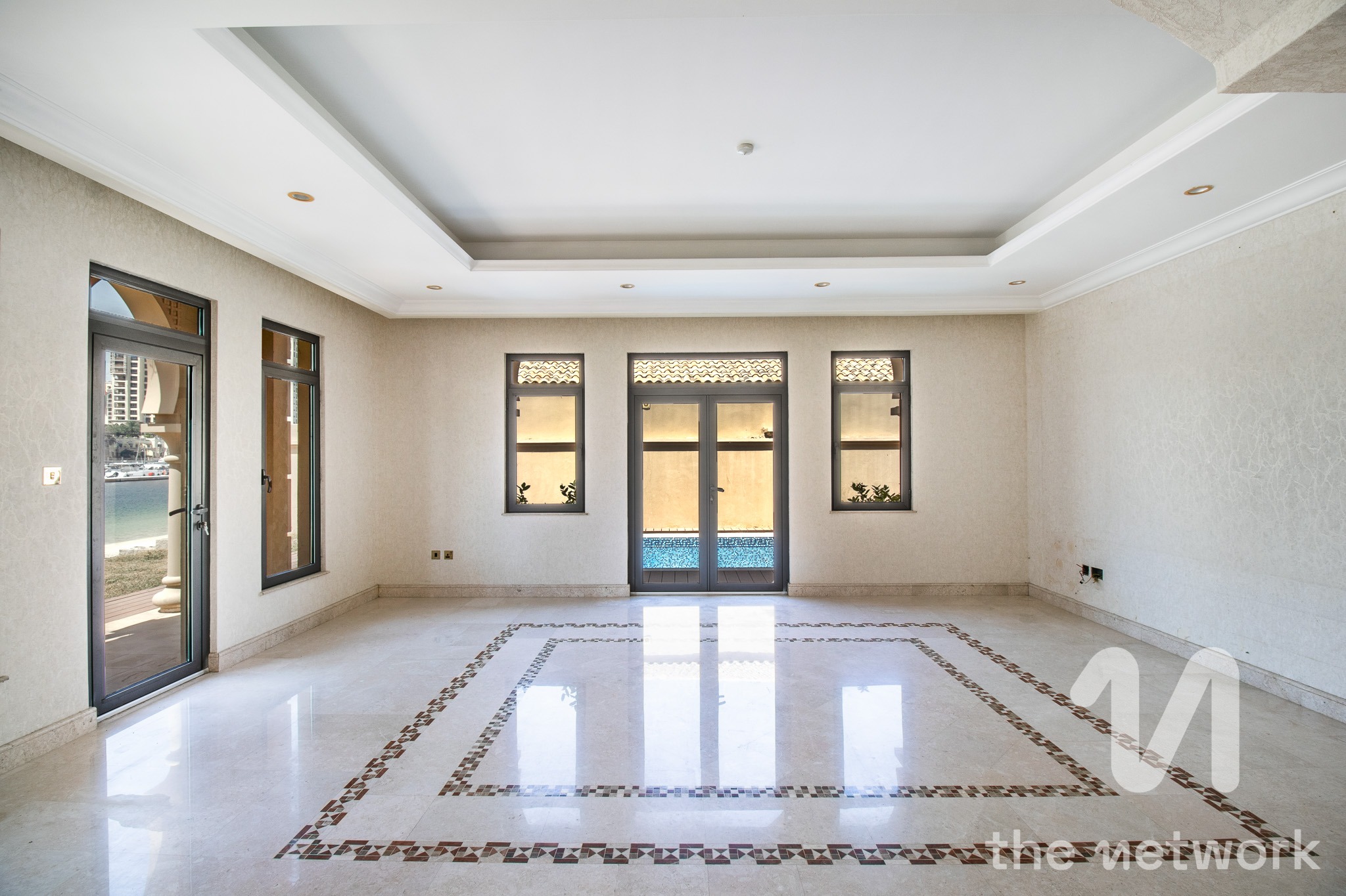 Rare 5BR Villa | Prime Location | Beach Villa — Garden Homes Frond A