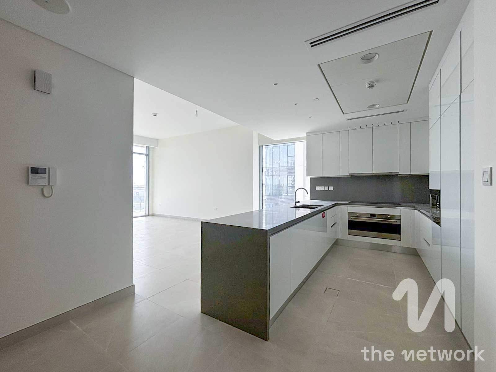 Stunning 3BR Apartment | Canal Views | Plus Maids — Canal Front Residence 3