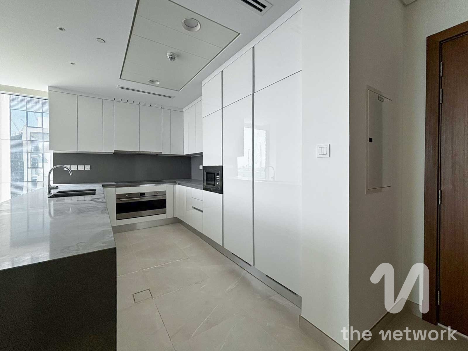 Stunning 3BR Apartment | Canal Views | Plus Maids — Canal Front Residence 3