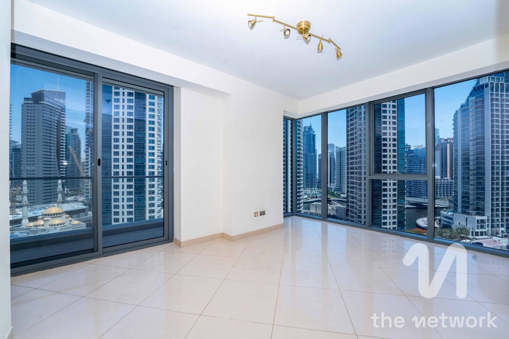 Spacious 3 Bedroom | Large Layout | Prime Location — Trident Grand Residence