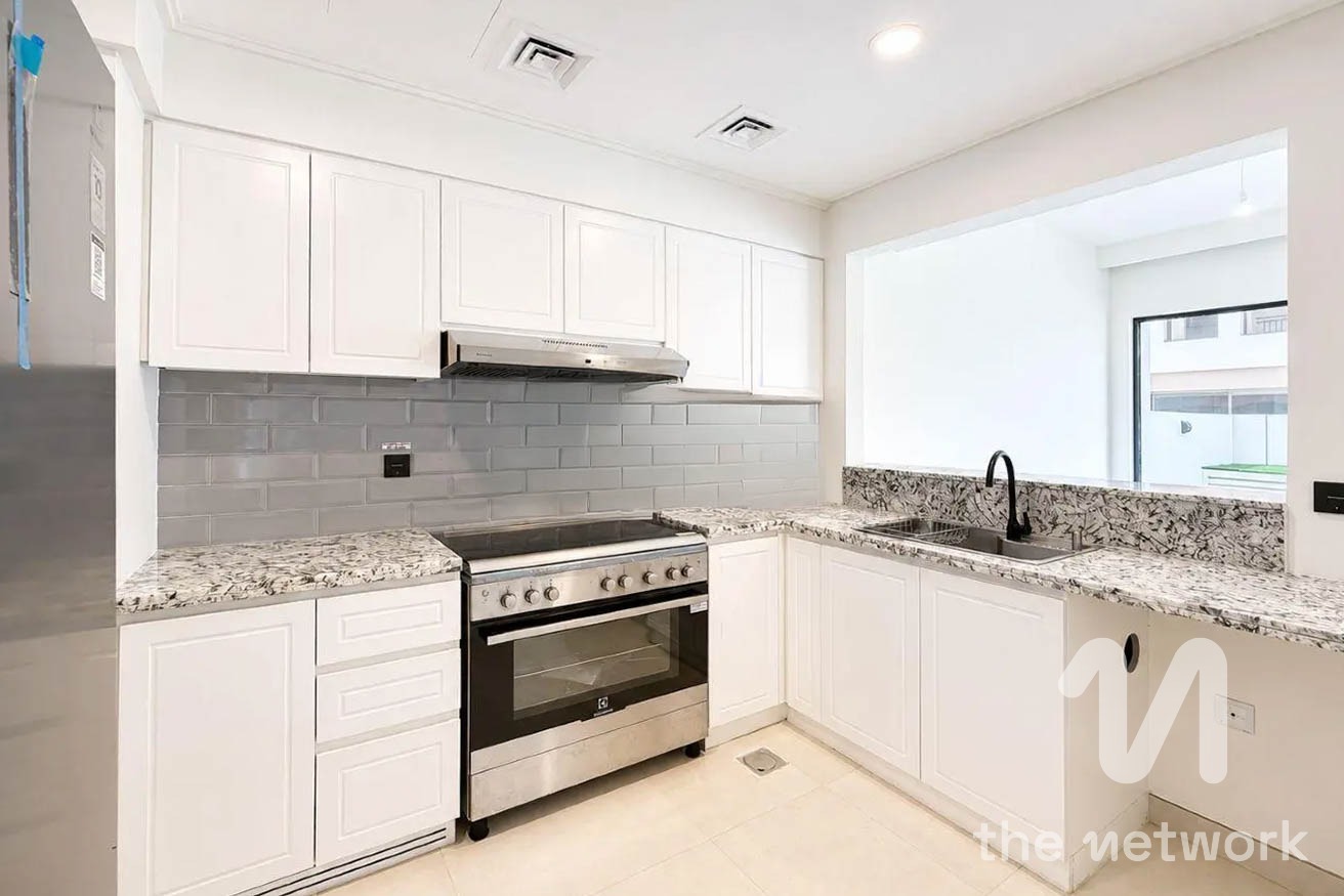 Brand New | Elegant 4BR Townhouse | Vacant — Costa Brava 1