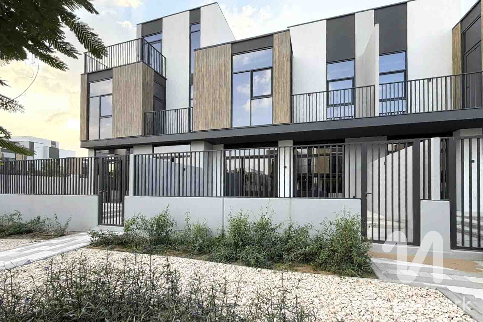 G+2 | Park Facing | Motivated Seller — Mudon Al Ranim 3