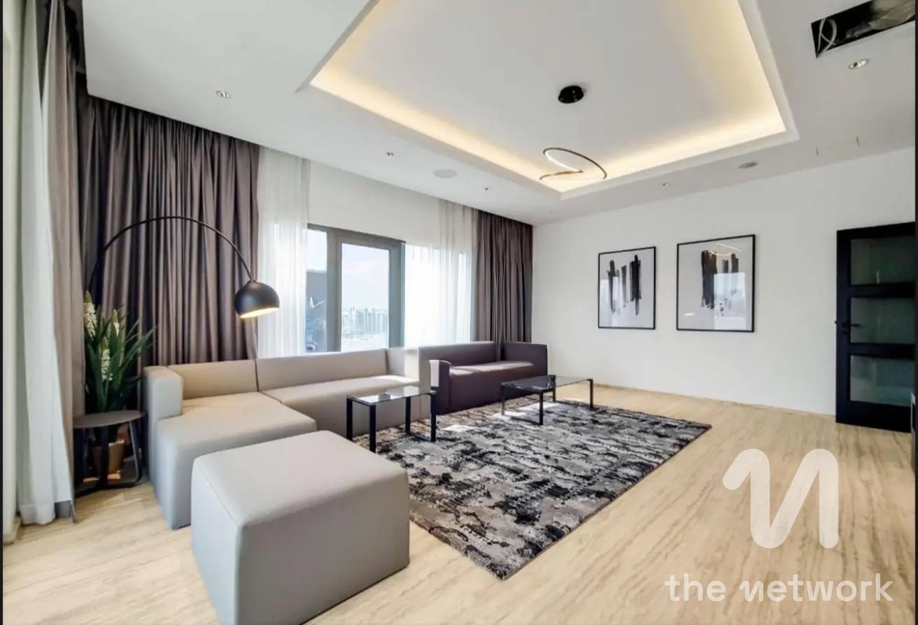 Upgraded 4BR Villa | Prime Palm Jumeirah Living — Garden Homes Frond O