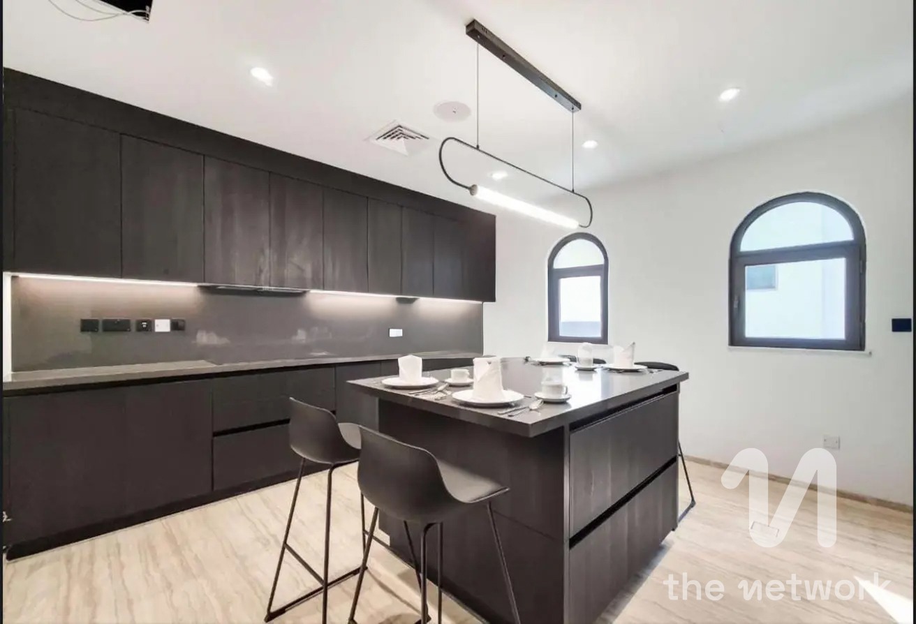 Upgraded 4BR Villa | Prime Palm Jumeirah Living — Garden Homes Frond O