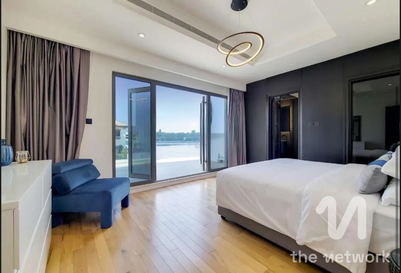Upgraded 4BR Villa | Prime Palm Jumeirah Living — Garden Homes Frond O