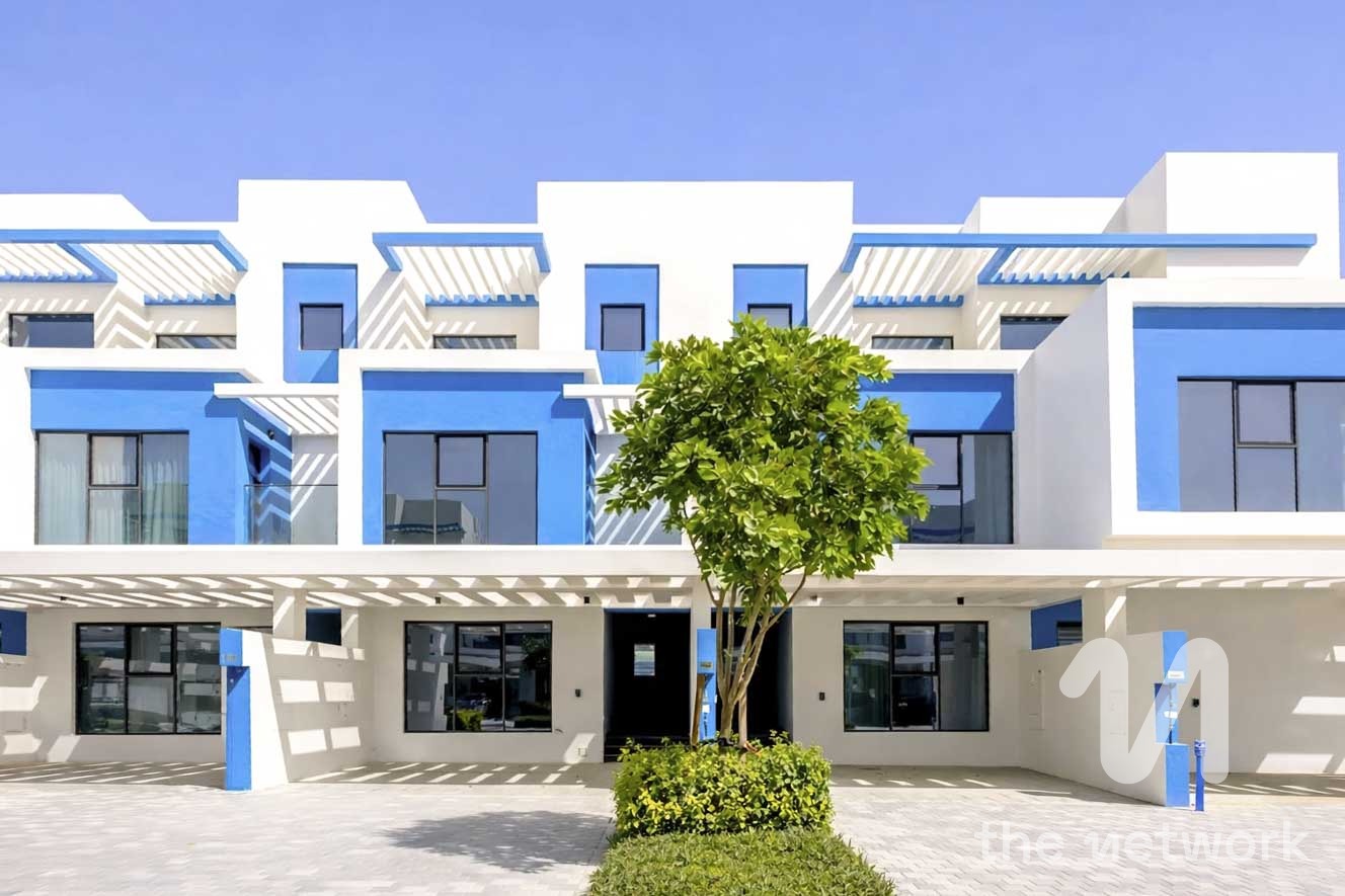 4 Bed Townhouse | Ready Now | Further Renovated — Santorini