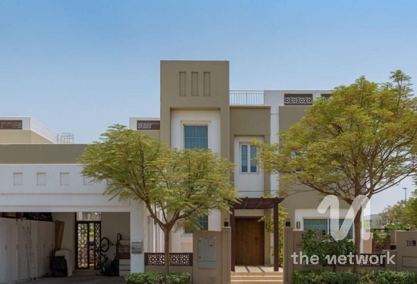 Single Row | Vacant | Large Garden — Rahat