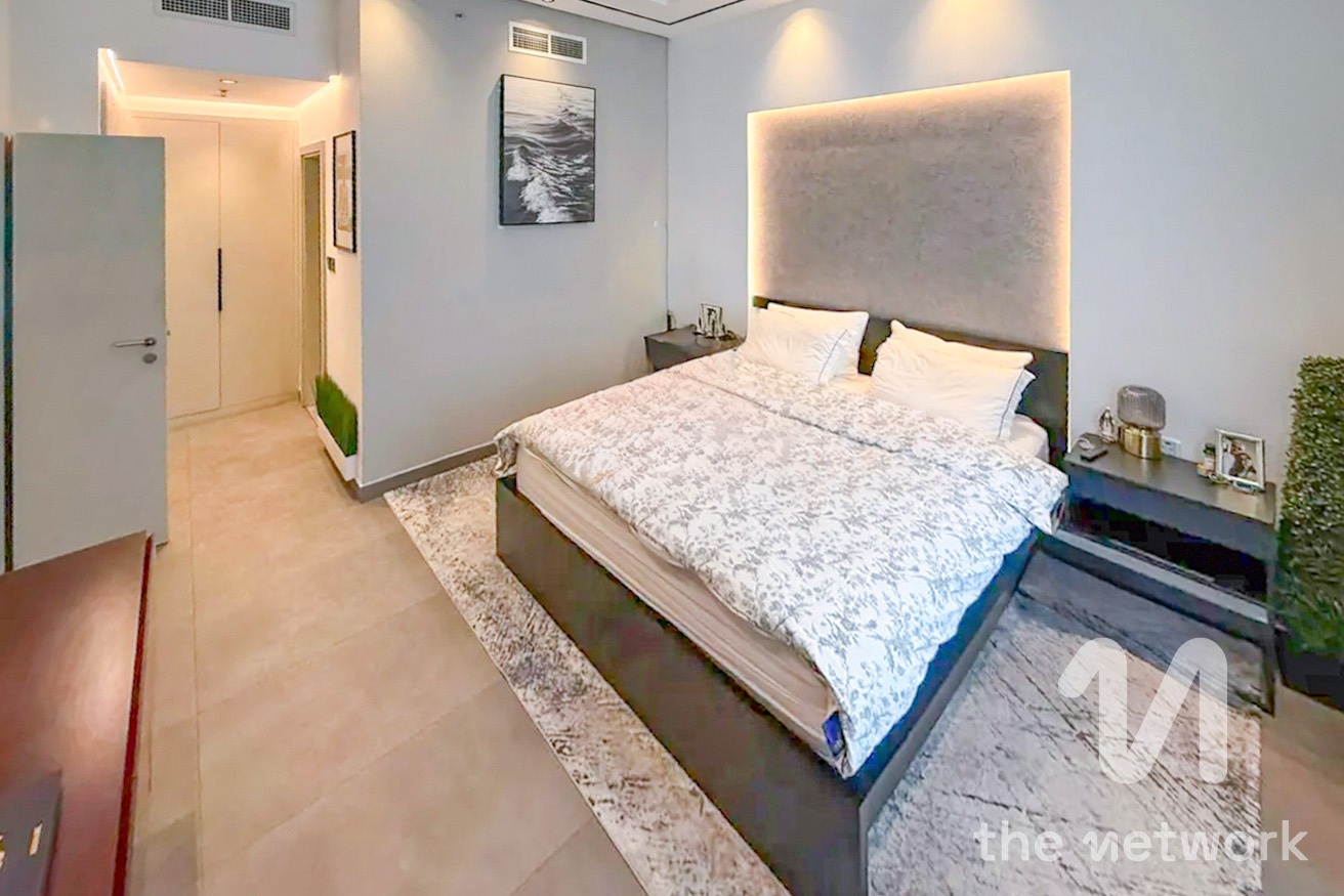 Furnished 1BR | Prime Location | Pool View — Golf Promenade 4A