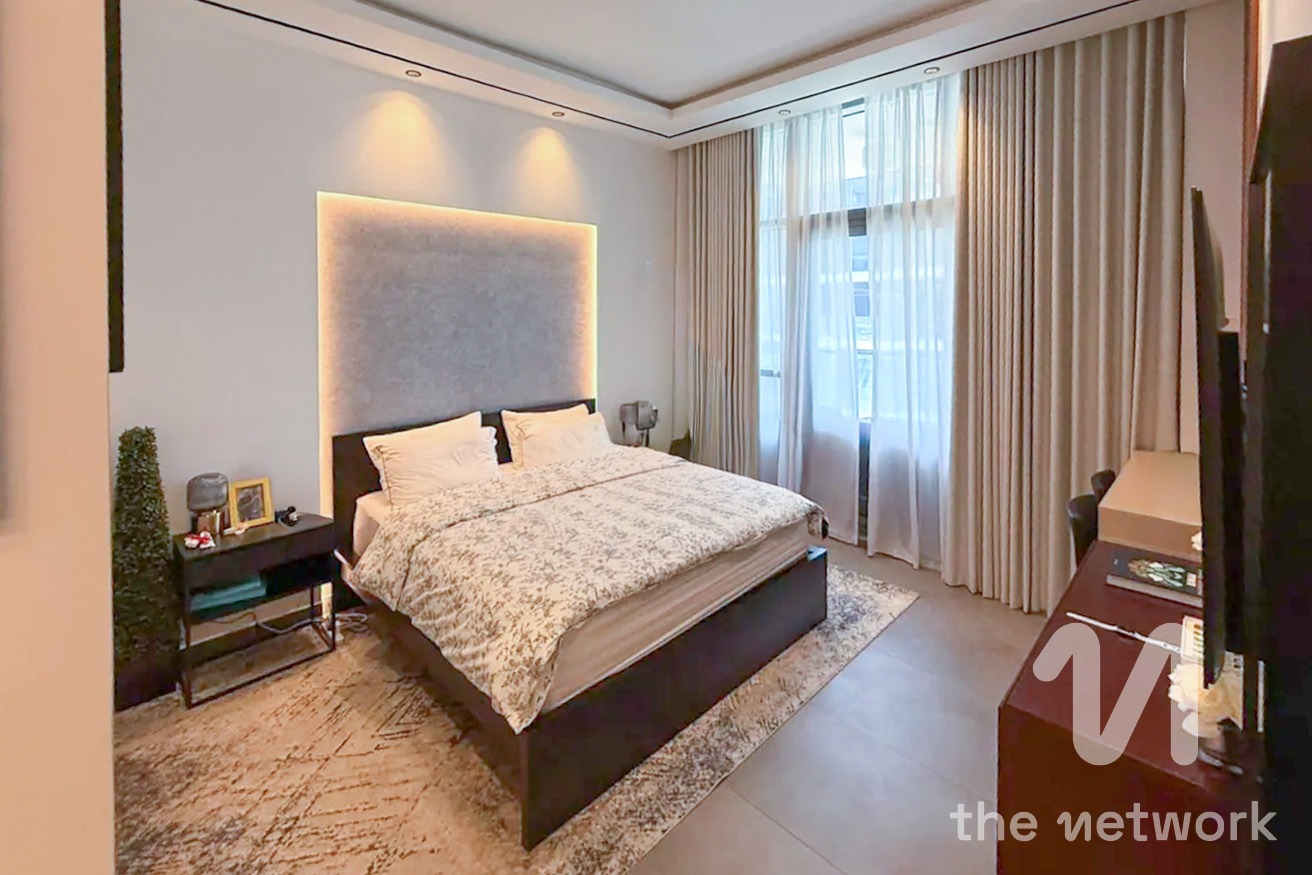 Furnished 1BR | Prime Location | Pool View — Golf Promenade 4A