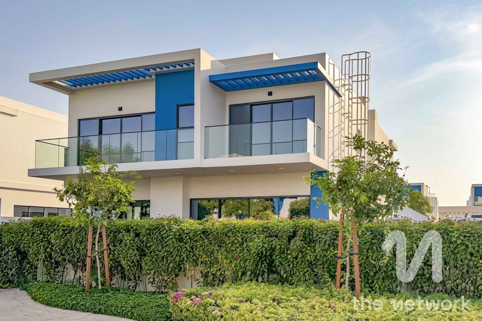 Single Row | Next To Amenities — Santorini