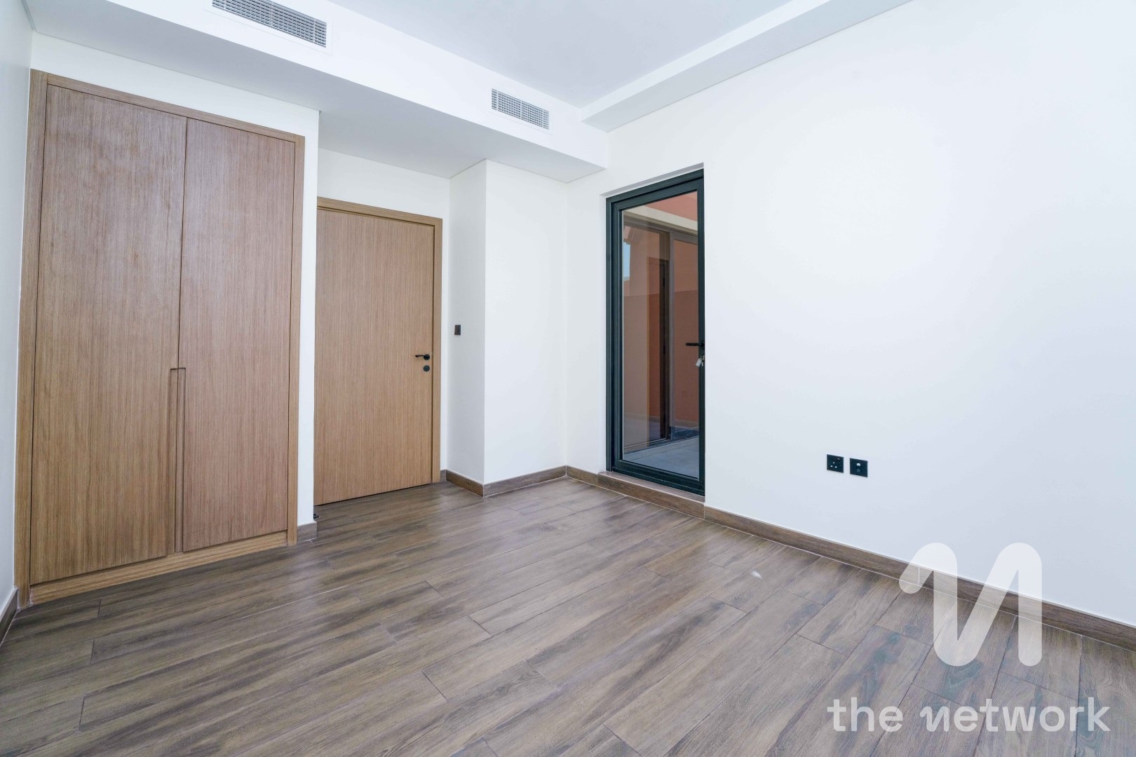 Charming 3BR Townhouse | Ready to Move in — Portofino