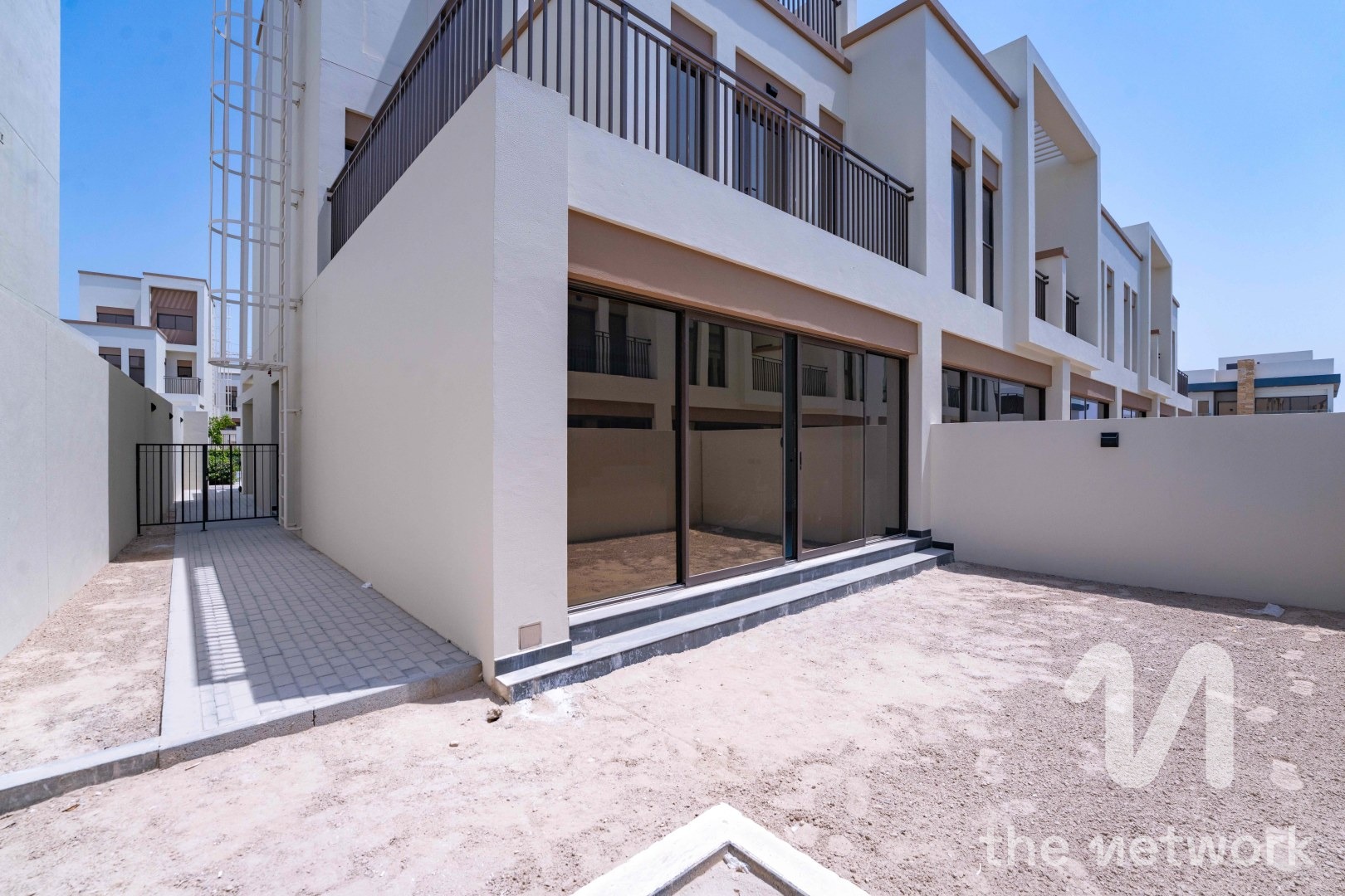 Luxury Townhouse | Next to Lagoon | Prime Location — Costa Brava 1