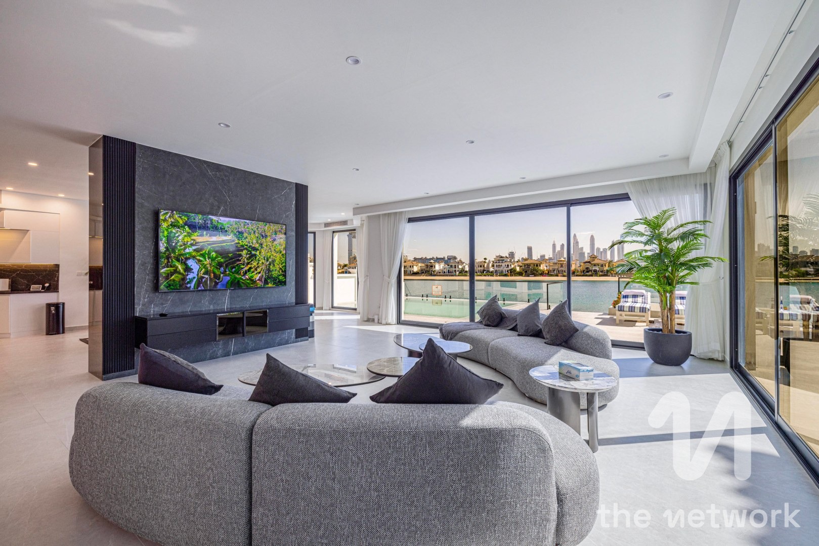 Upgraded 5 Bed Villa | High No | Sunset View — Garden Homes Frond K