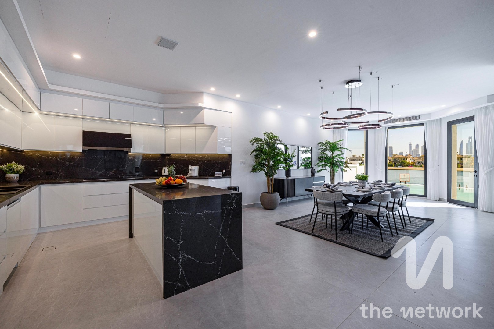 Upgraded 5 Bed Villa | High No | Sunset View — Garden Homes Frond K