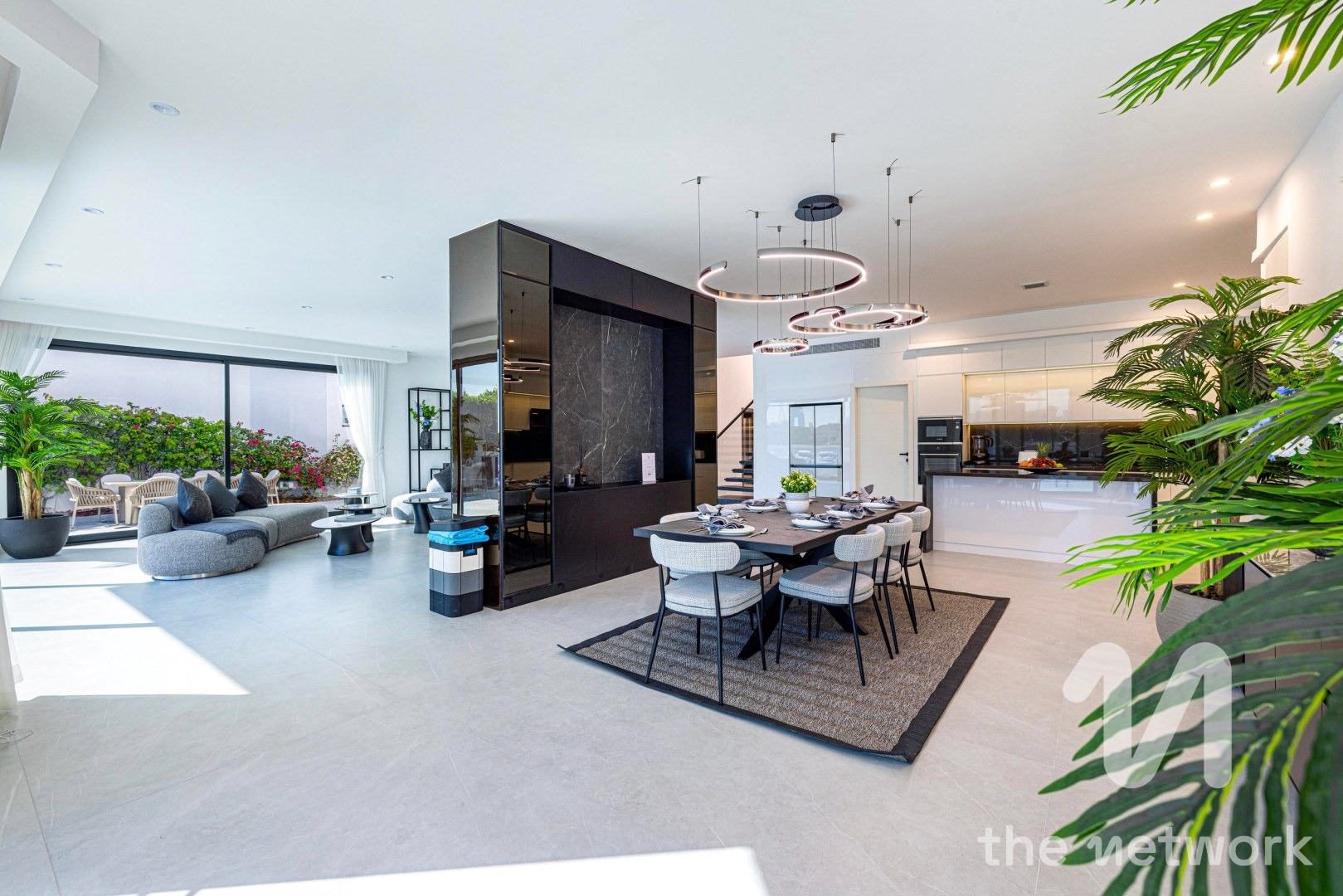 Upgraded 5 Bed Villa | High No | Sunset View — Garden Homes Frond K