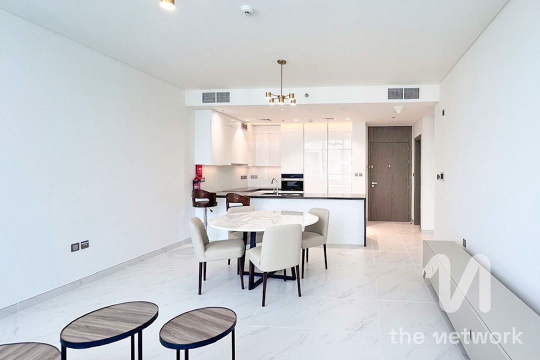 High Floor | Fully Furnished | Burj Khalifa View — Falcon City of Wonders