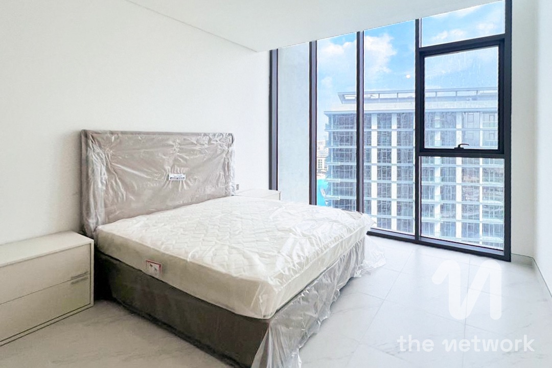 High Floor | Fully Furnished | Burj Khalifa View — Falcon City of Wonders