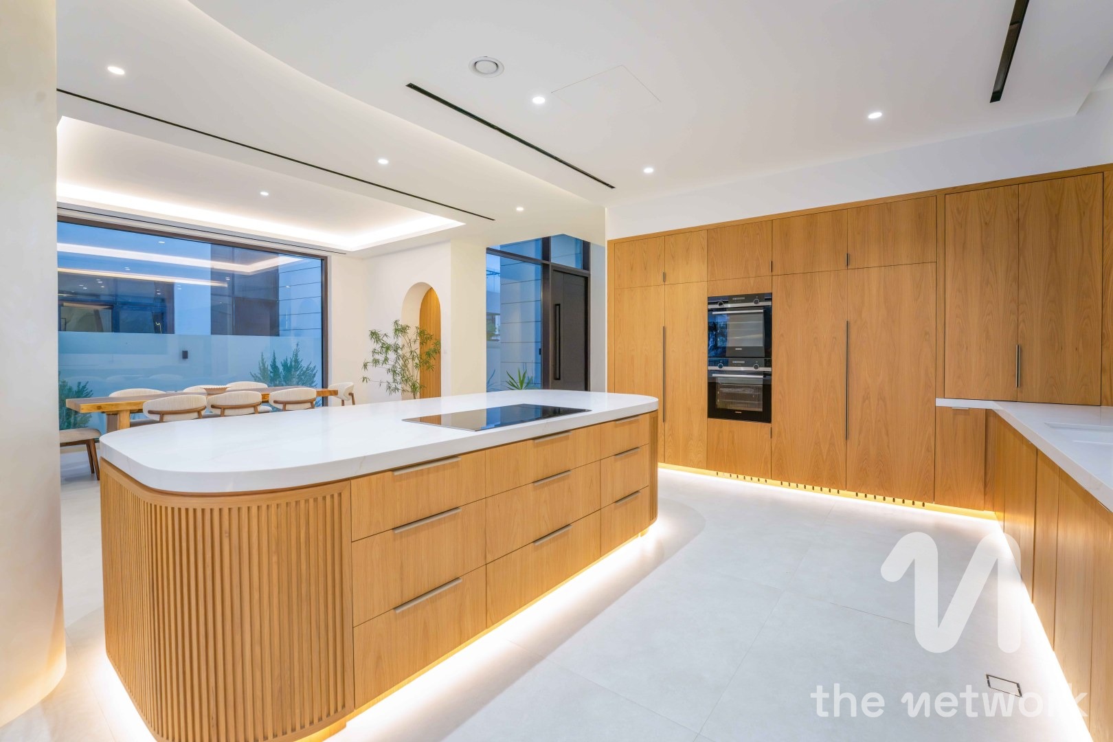 Priced to Sell | Amazing Renovation | Full Golf — Flora