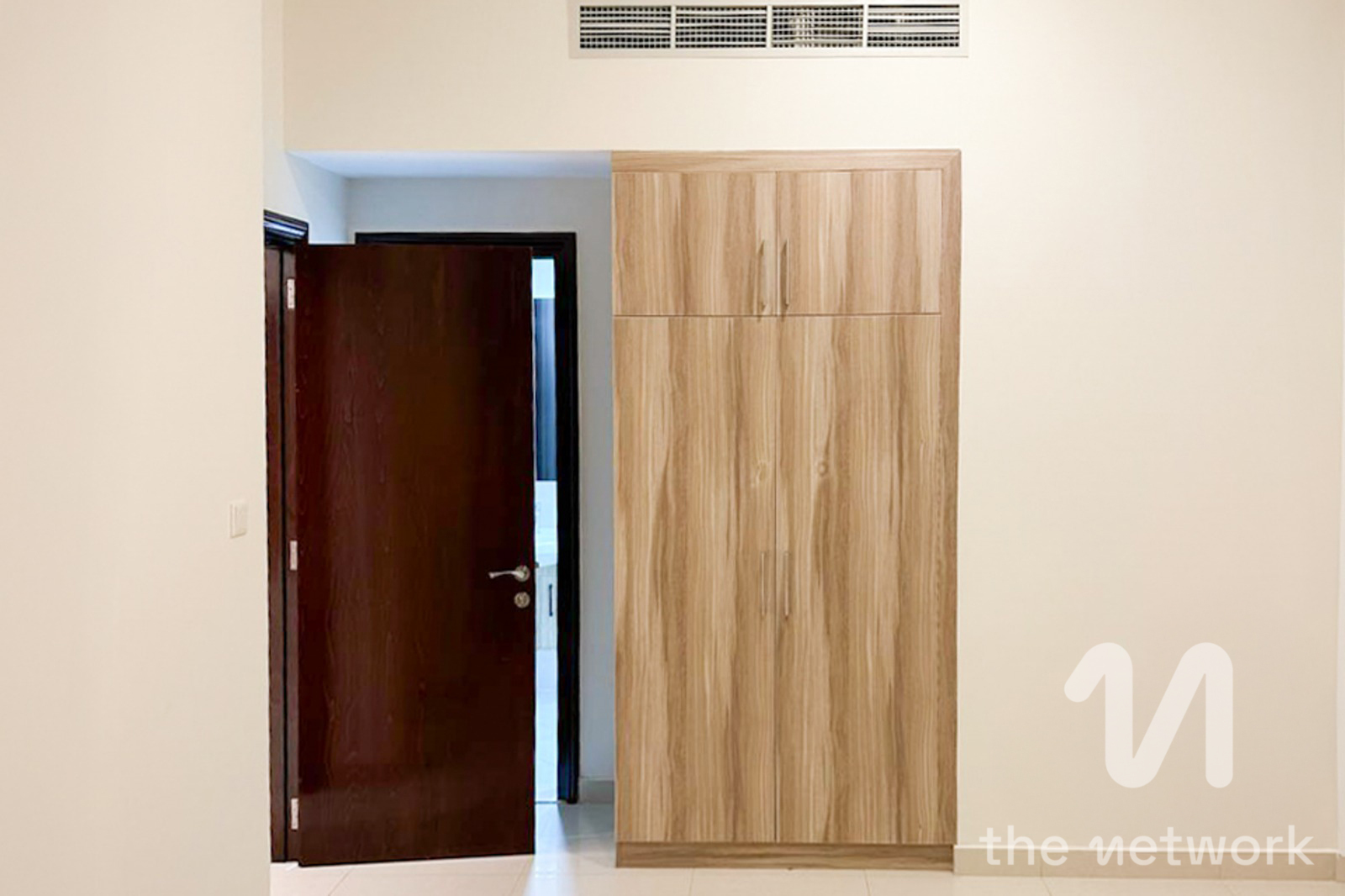 Vacant and Upgraded l Brand New | 12 Cheques — Hera Tower