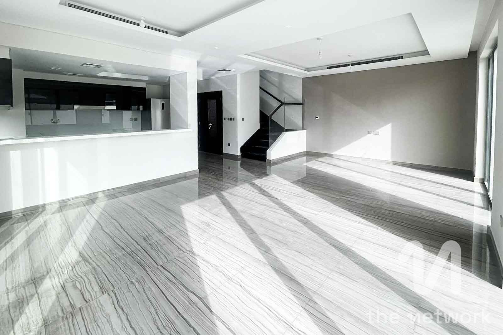 Brand New | Rooftop Terrace | Single Row — Silver Springs 3