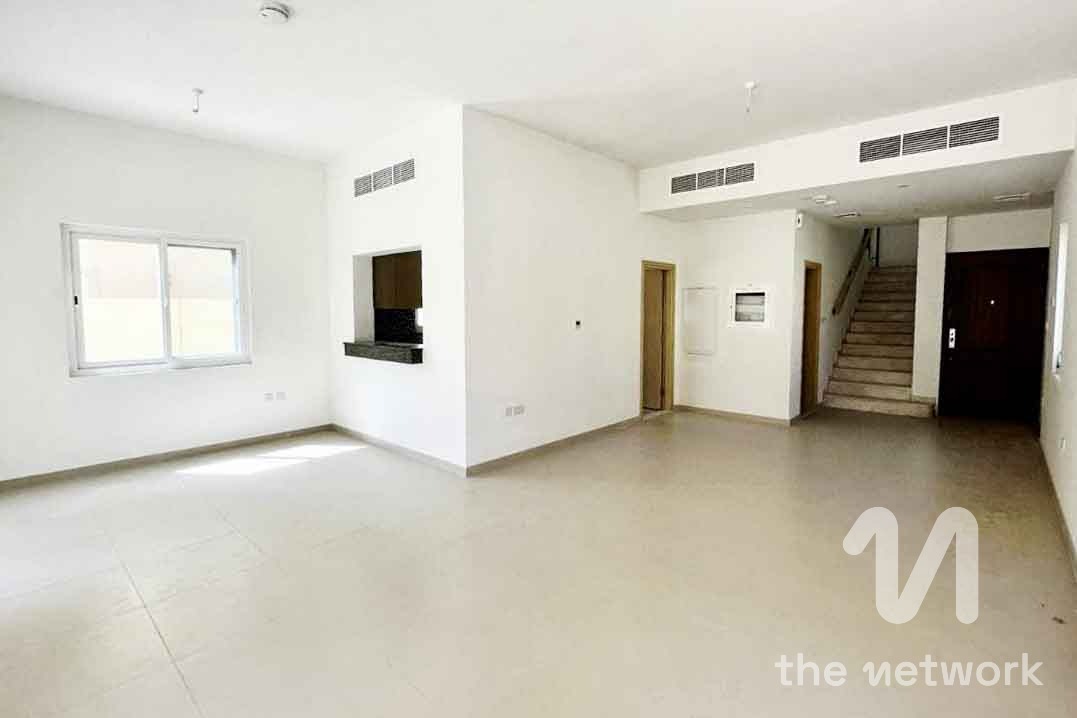 3 Bed Plus Maids | Large Plot | Vacant on Transfer — La Quinta
