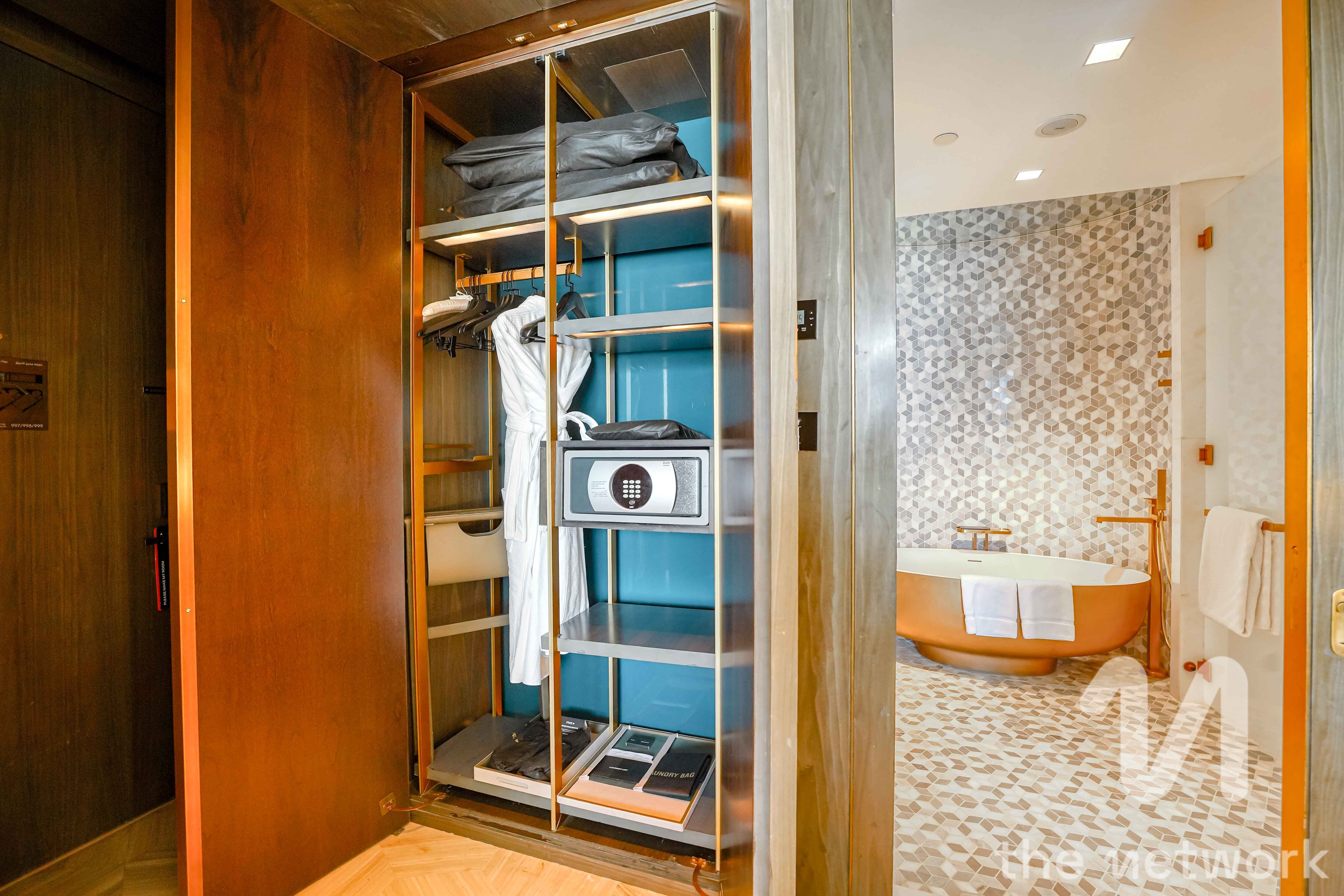 Five | Investment | Hotel Pool Management | Studio — FIVE Palm Jumeirah