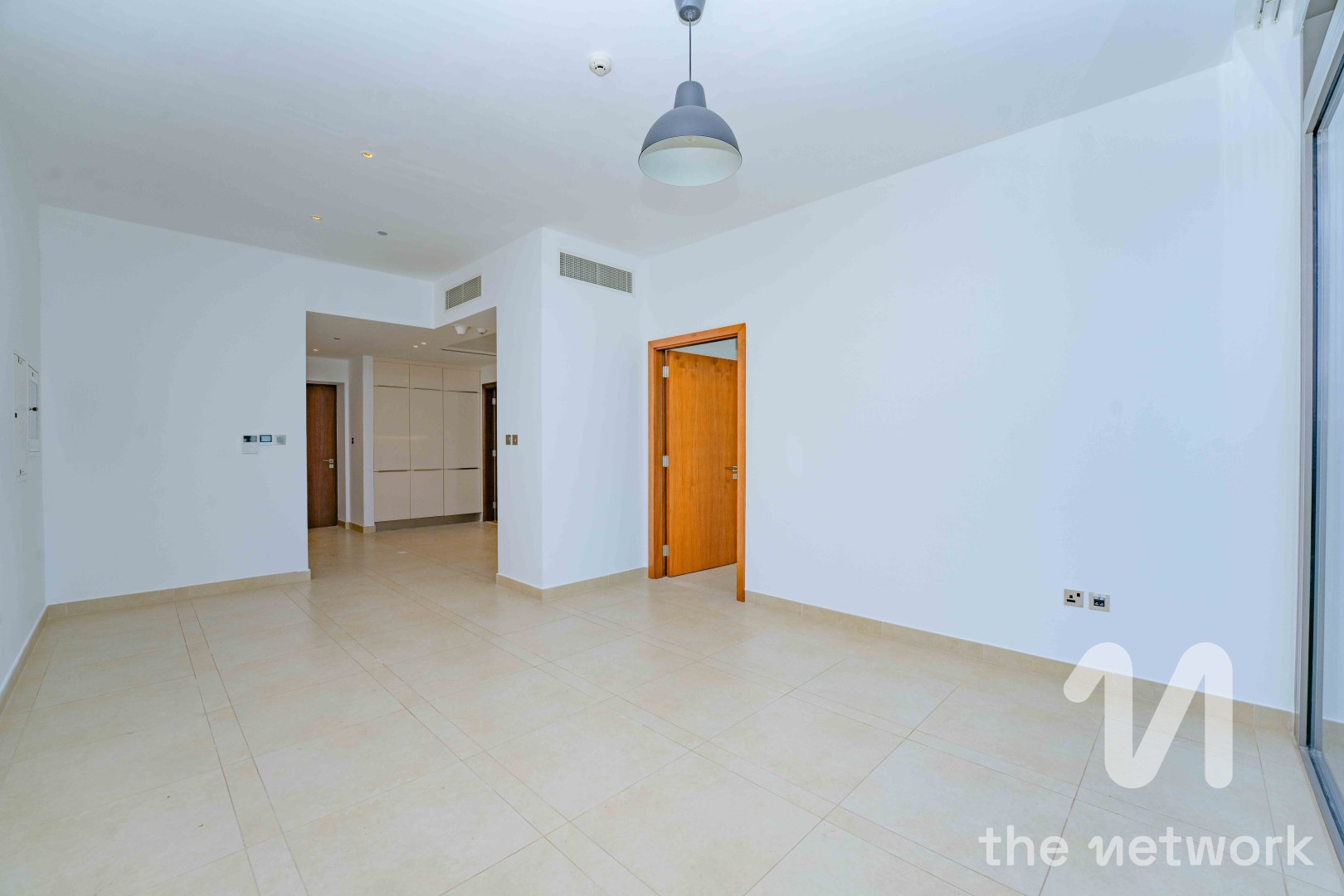 Vacant | High Floor | Large Layout — Marina Gate 1