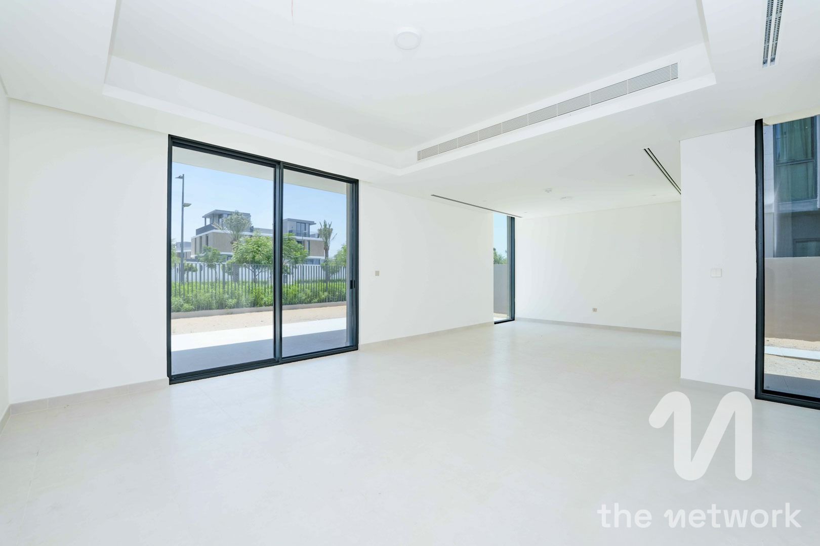 Unique 4 Beds Villa | Rented to 2028 | Corner Plot — Elie Saab 1