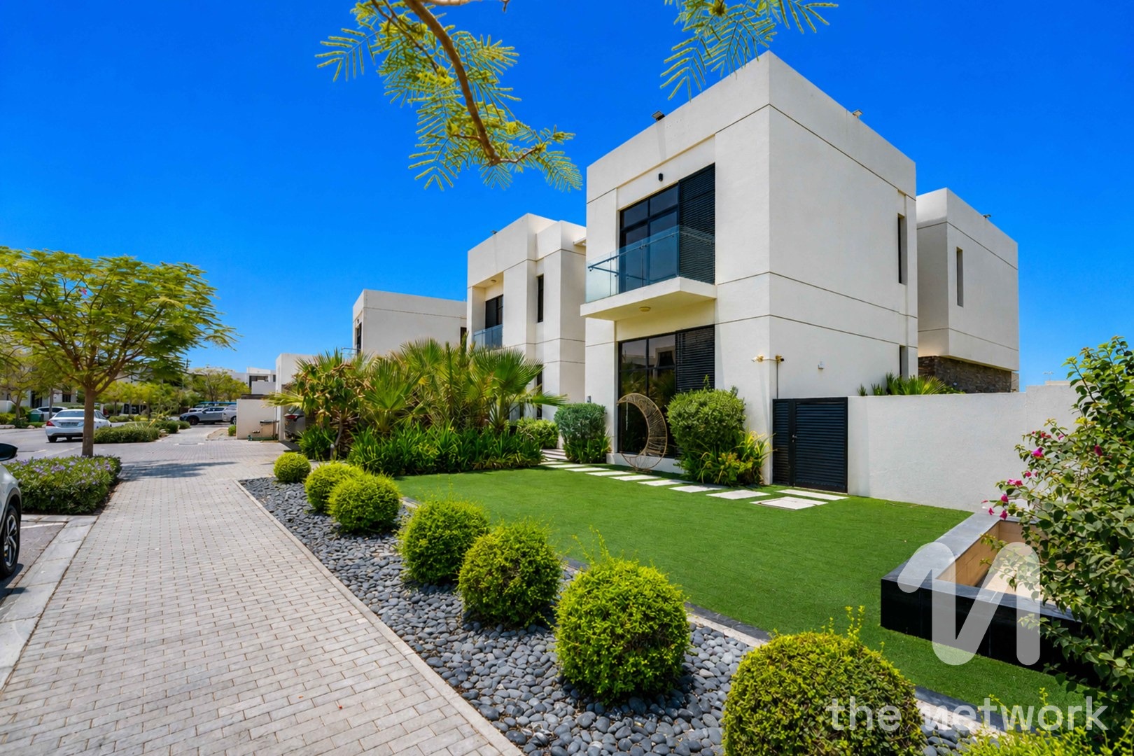 Stunning 6-Bed | Ready to Rent | Furnished — Picadilly Green