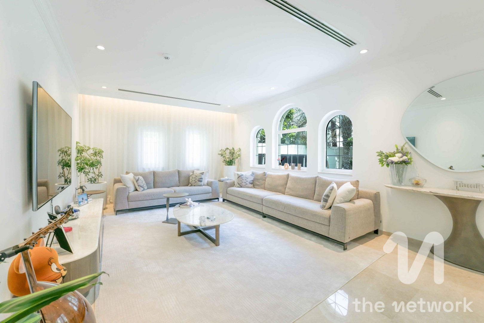 Private Garden | Spacious | Motivated — District 7