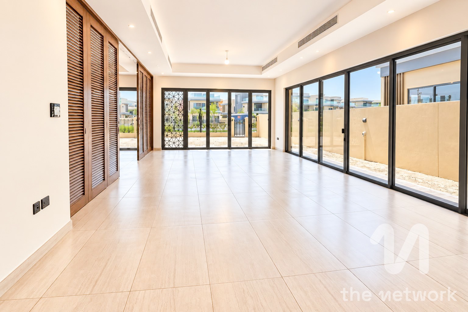 Exclusive | Full Lagoon | Mortgage Available — Portofino