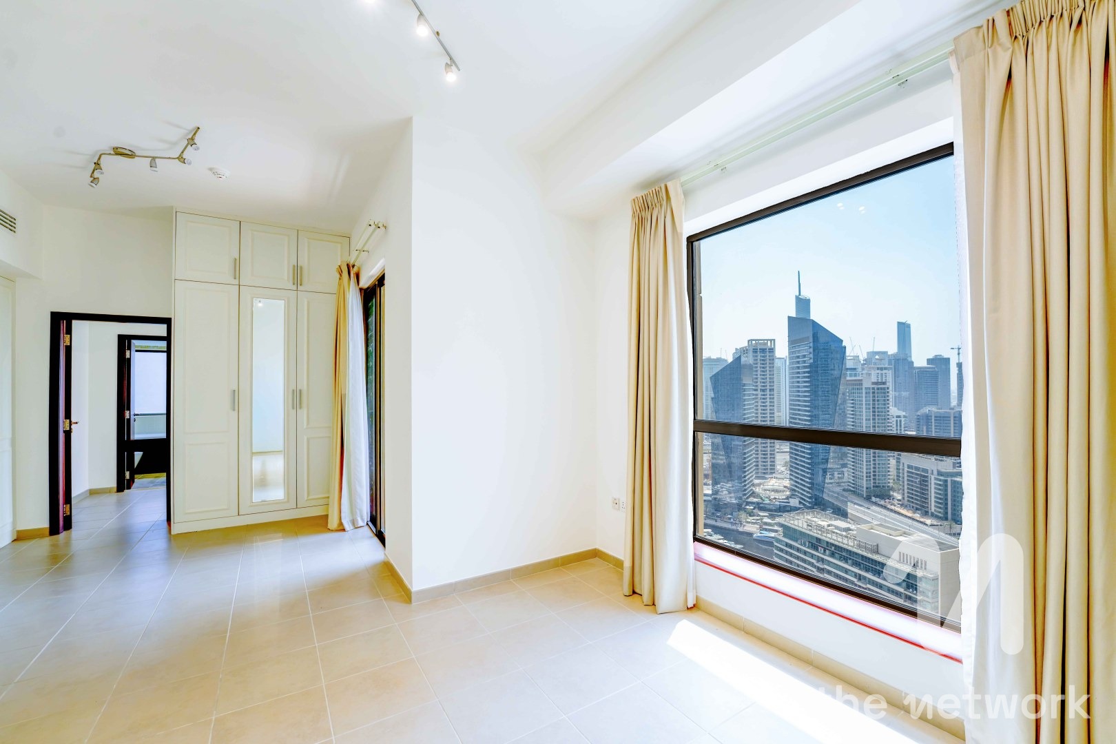 Marina View | High Floor | Vacant Now — Bahar 6