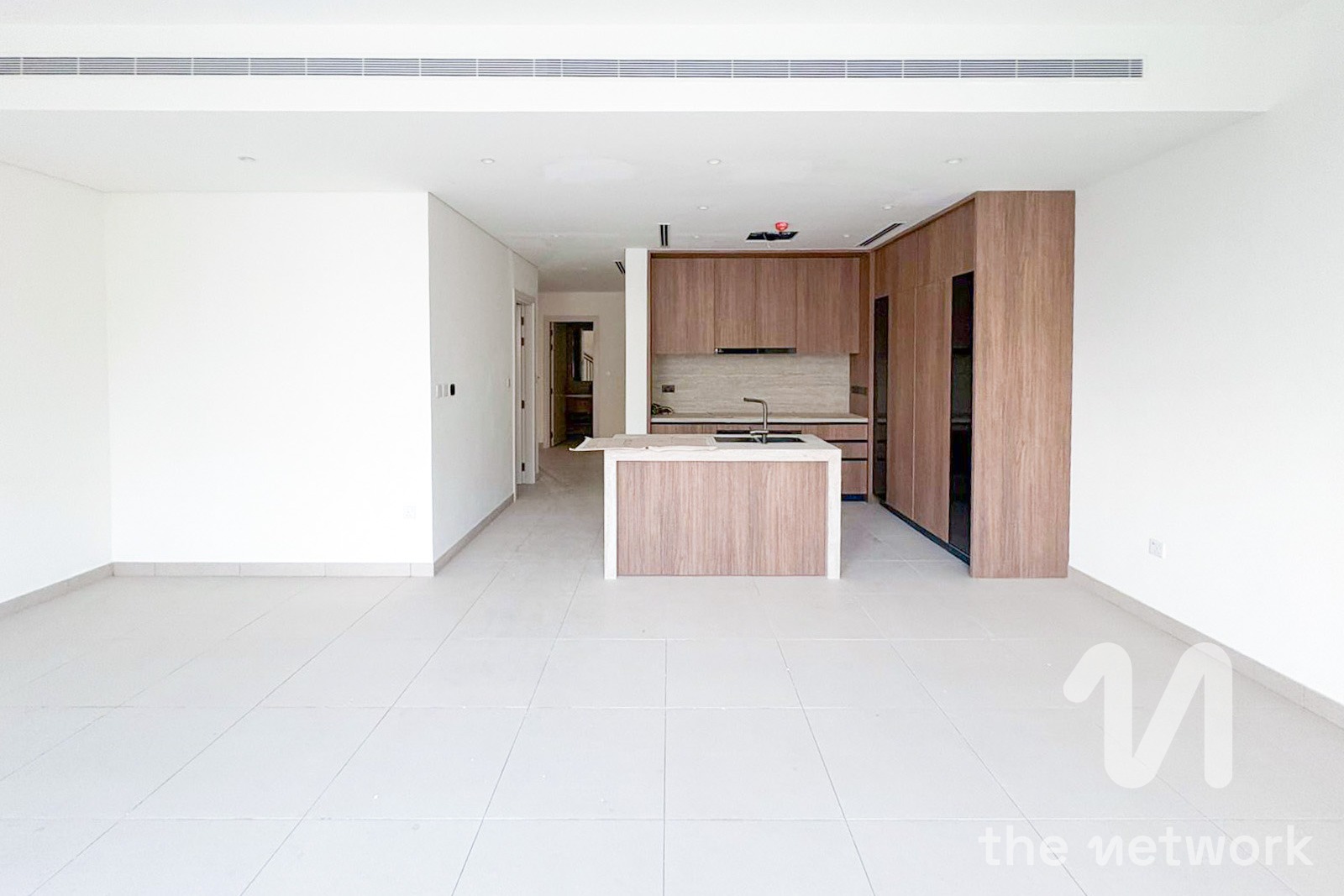 Stunning Townhouse | Direct on Pool | Mortgageable — Mudon Al Ranim 7