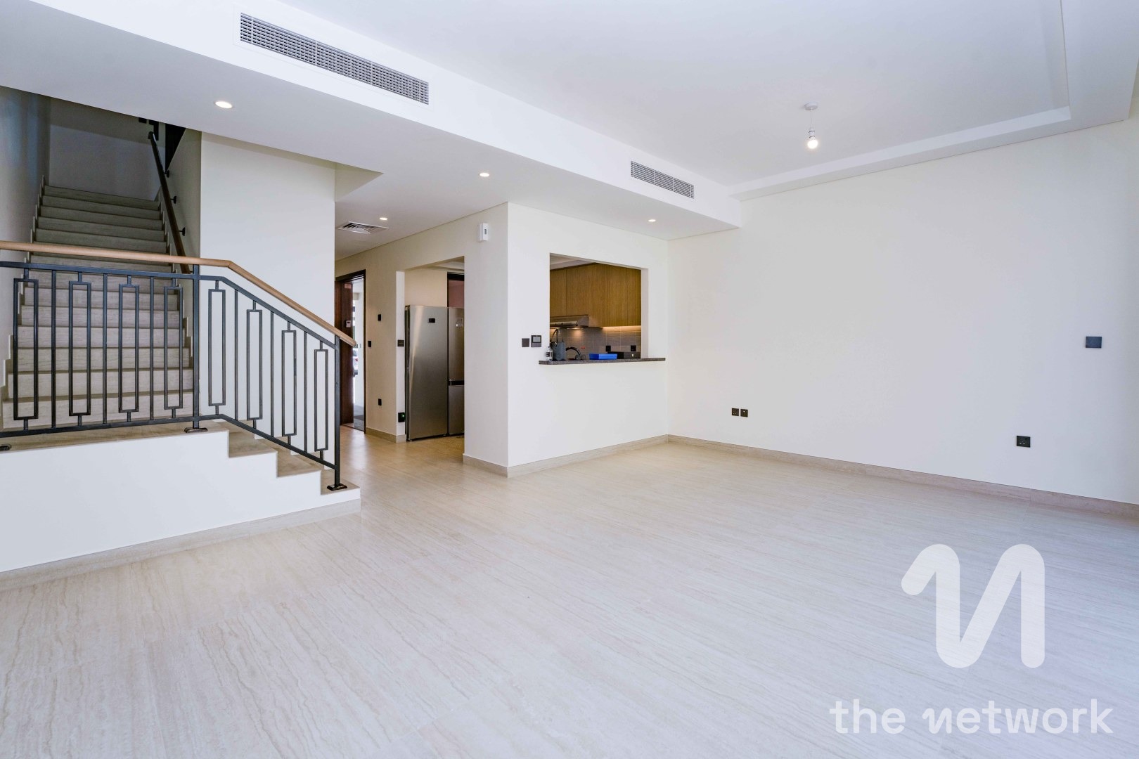 Single Row | Handing Over | Mortgageable — Costa Brava 2