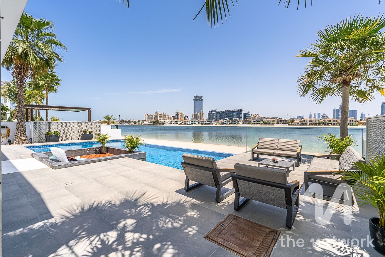 Luxurious 5BR Custom Build | High No | Rented — Garden Homes Frond N