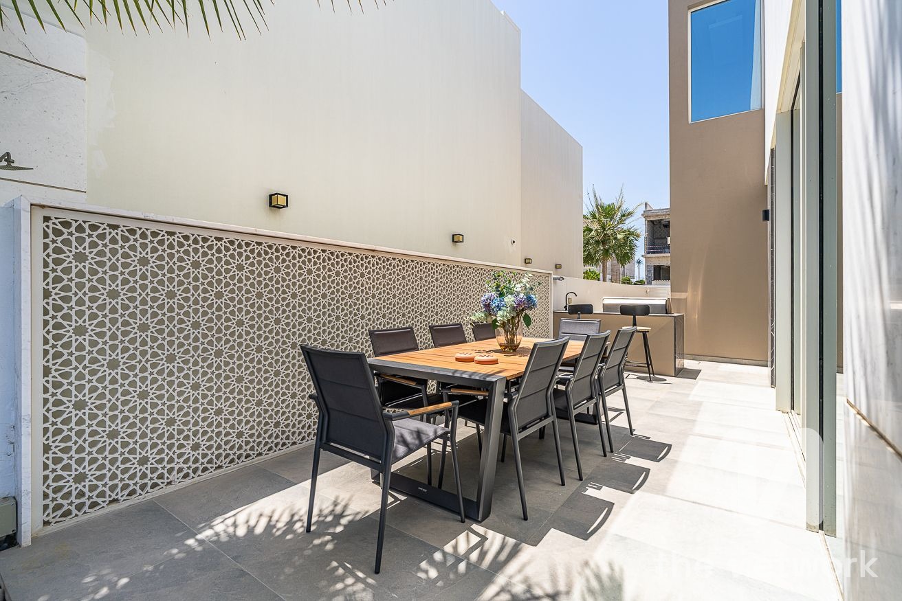 Luxurious 5BR Custom Build | High No | Rented — Garden Homes Frond N