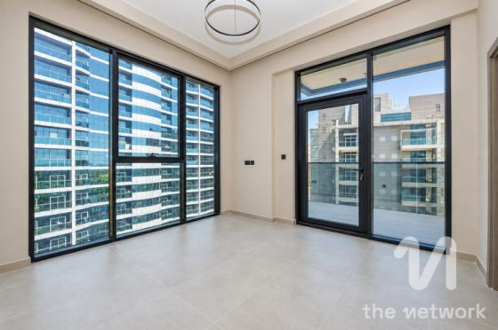 Part Golf View | Vacant | Big Balcony — Golf Vista Heights