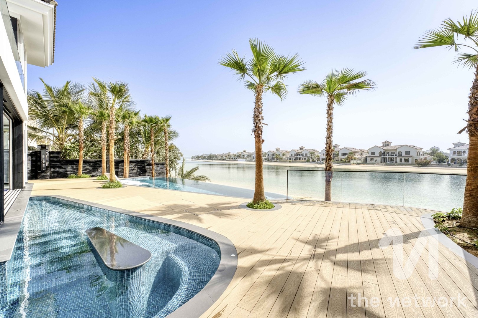 Fully Renovated | Vacant On Transfer | 5Bed Atrium — Garden Homes Frond E
