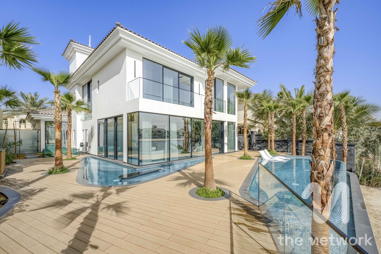 Fully Renovated | Vacant On Transfer | 5Bed Atrium — Garden Homes Frond E