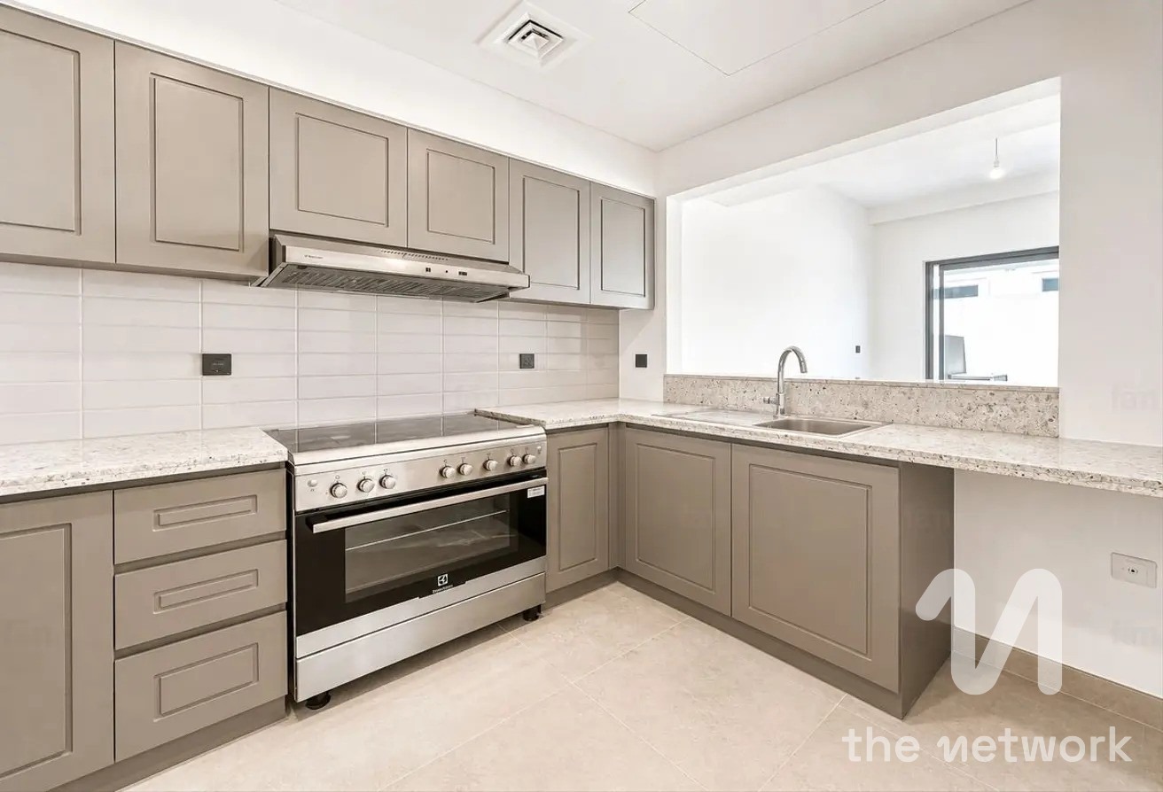 5BR | End Corner | 100% Paid | Handed over | Ready — Malta